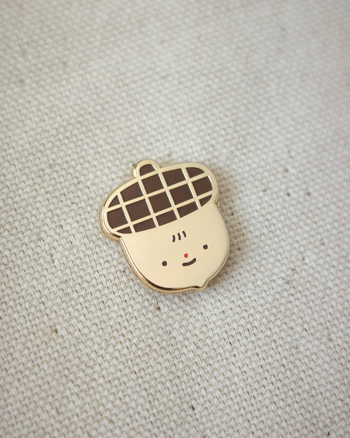 Natamori Acorn Pin