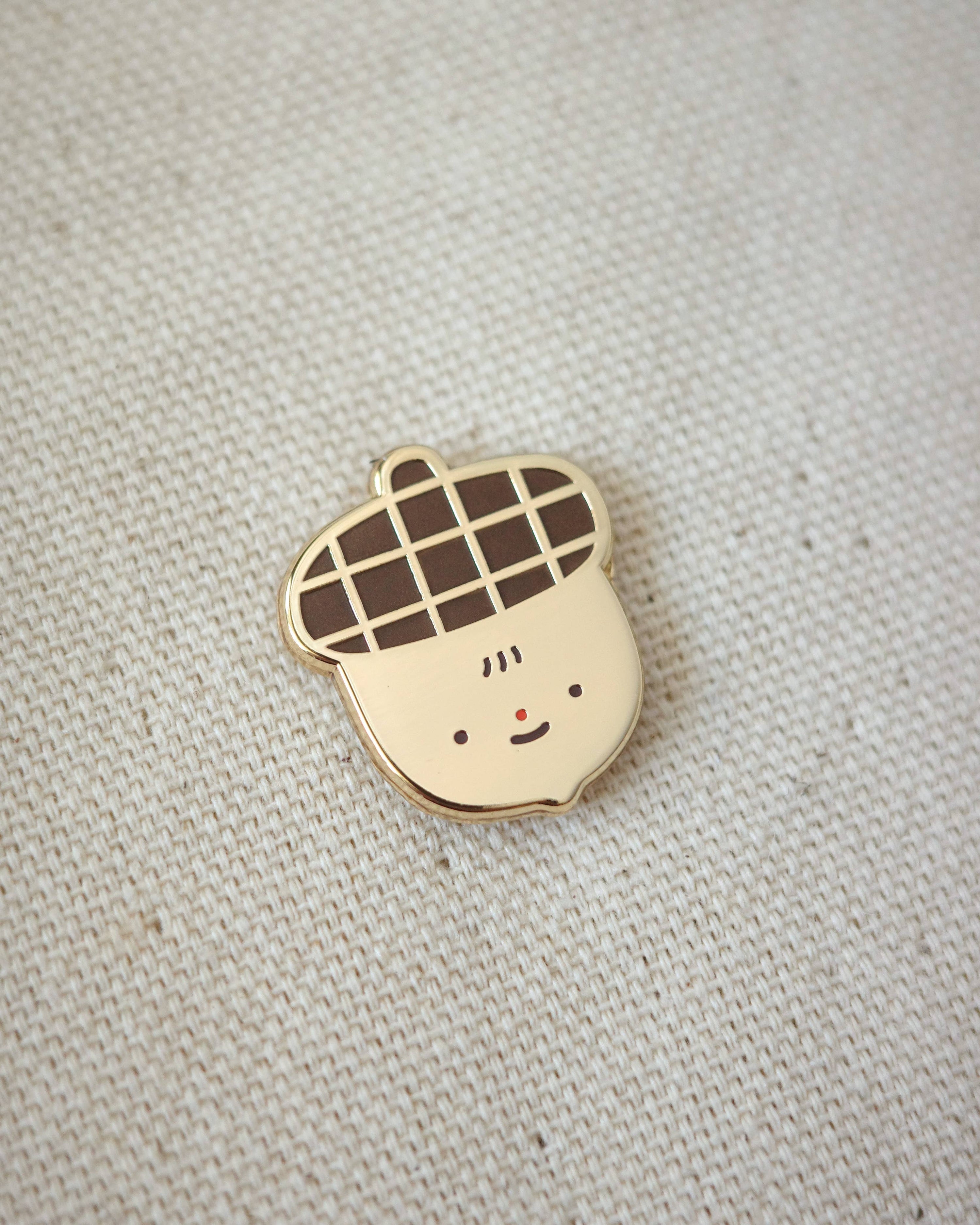 Épinglette 'Acorn' de Natamori