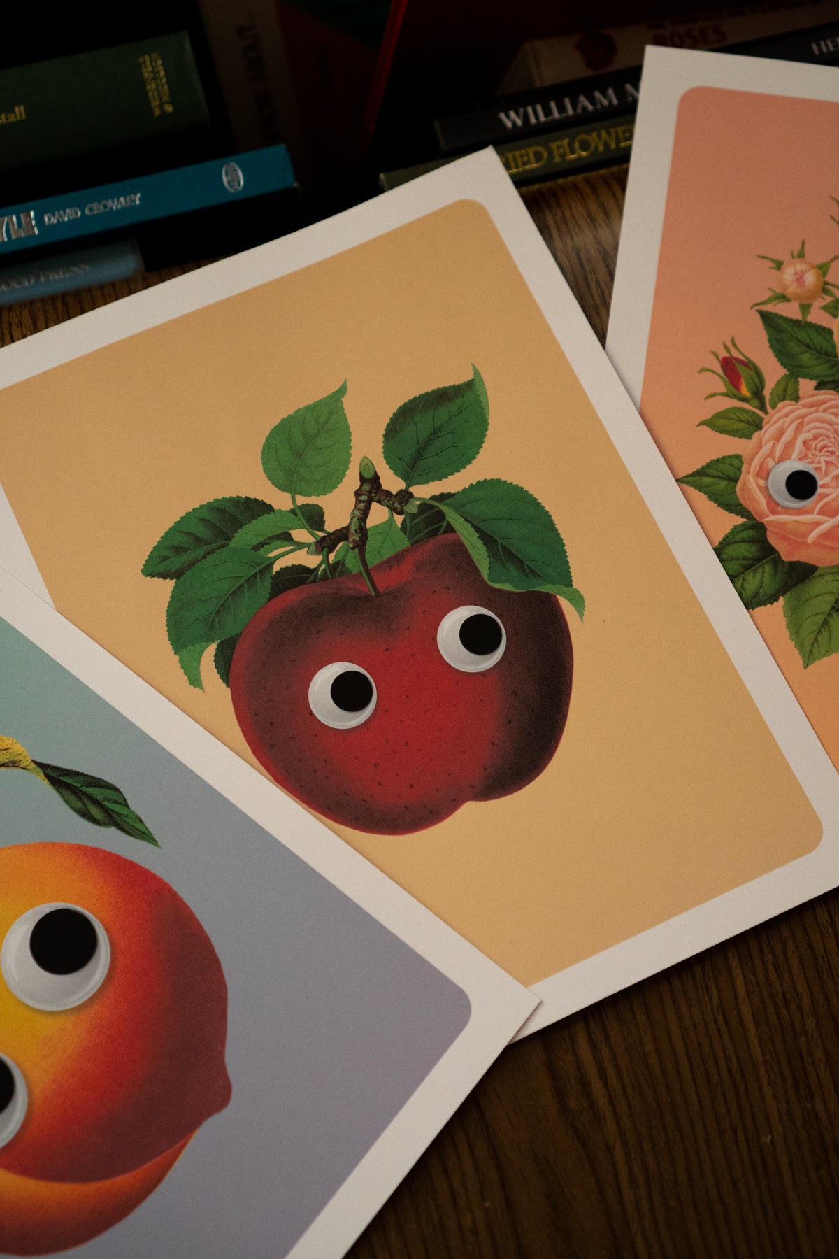 Affiche 'Googly Apple'