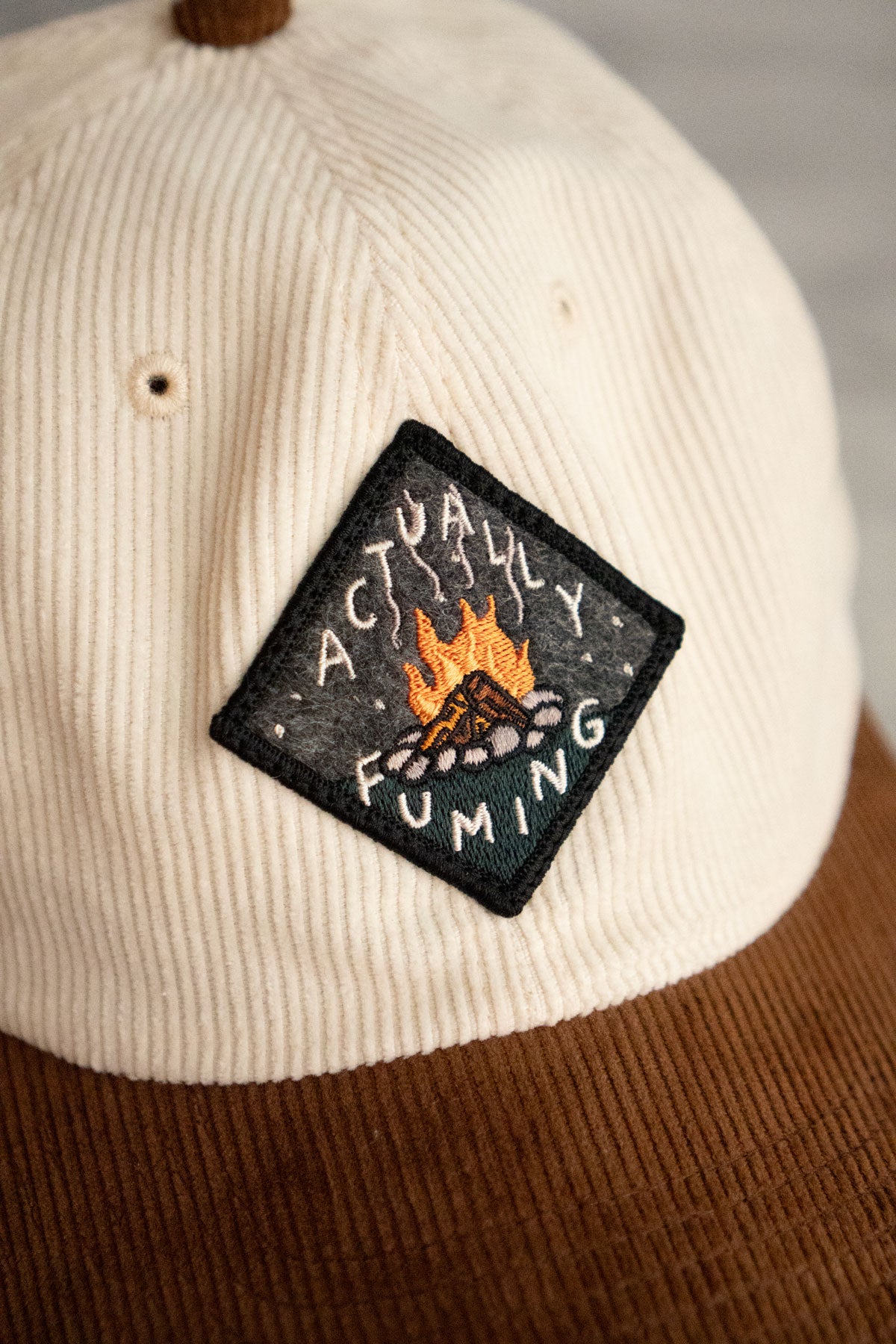 Patch Collant en Feutre 'Actually Fuming'