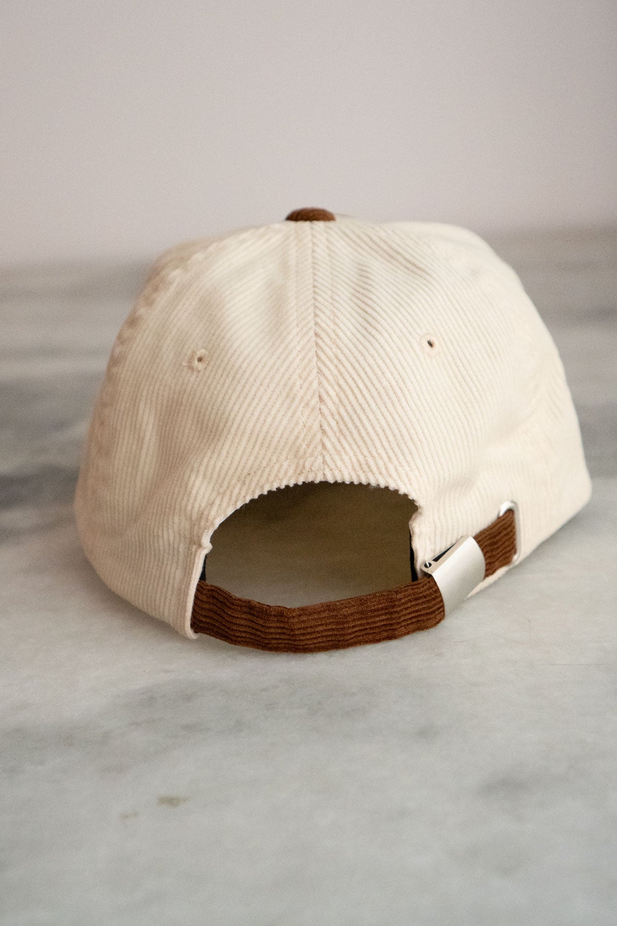 Casquette en Velours Côtelé 'Actually Fuming'