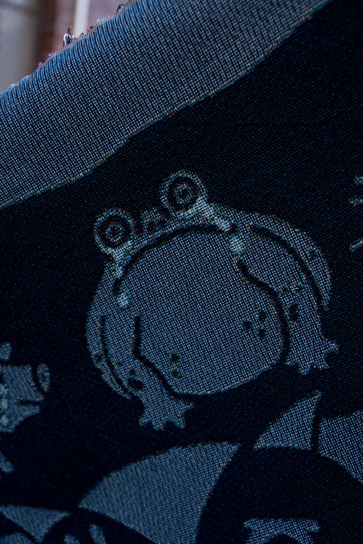 Jeté 'Official Crying Blanket"