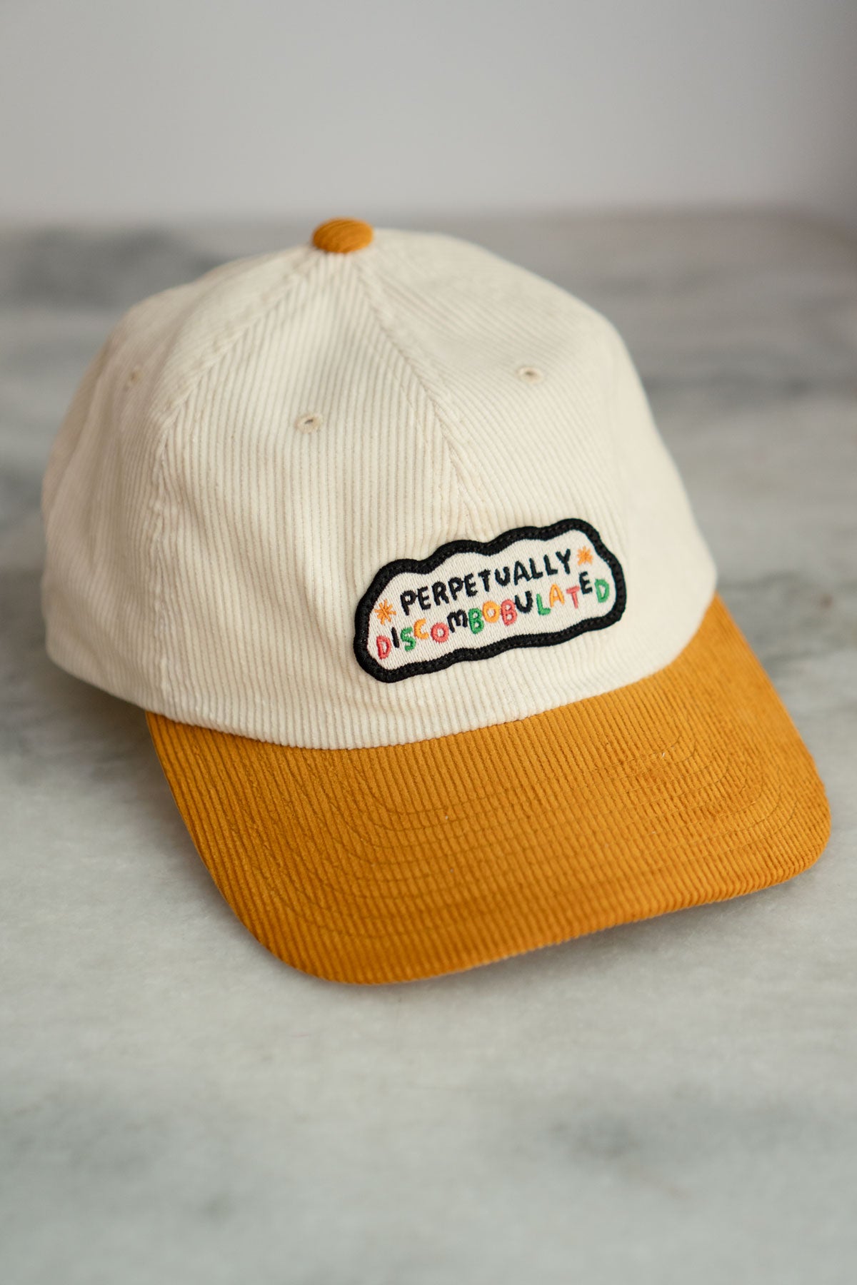 Casquette en Velours Côtelé 'Perpetually Discombobulated'