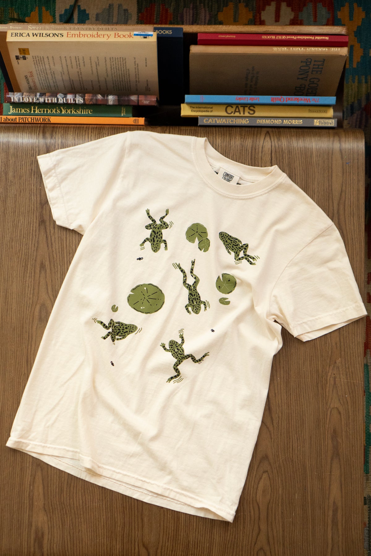 T-Shirt 'Frog Days' | Crème