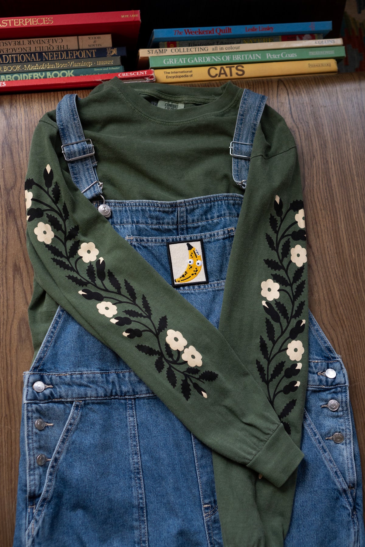 Olive Garland 1858 Long Sleeve Tee