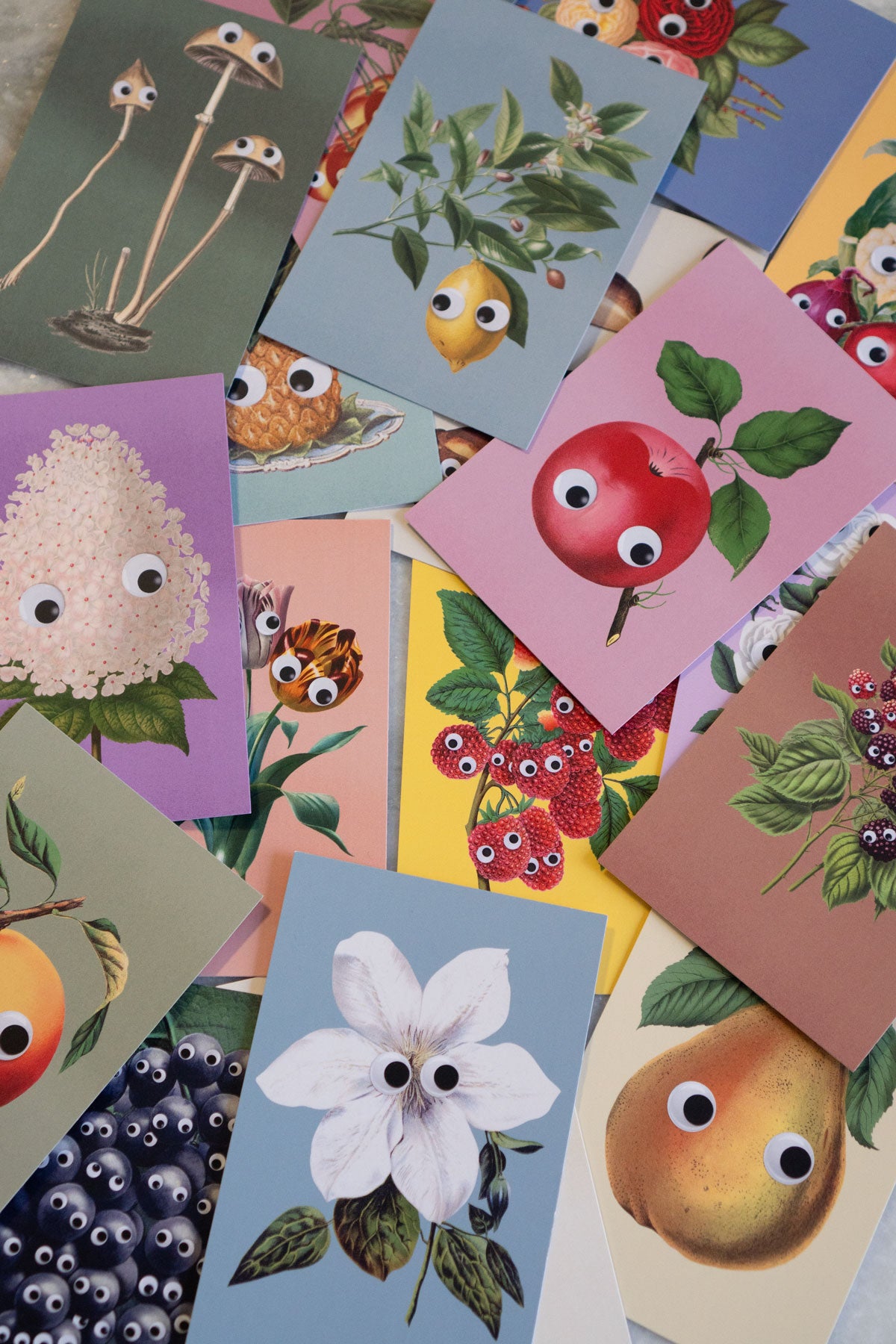 Paquet de 20 cartes postales "Googly Guys"