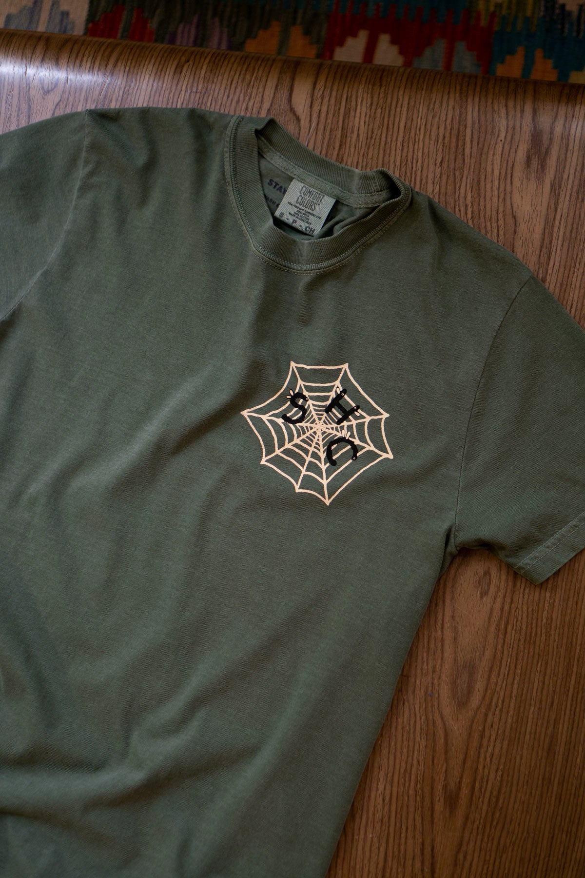 T-Shirt 'Hanging by a Thread'