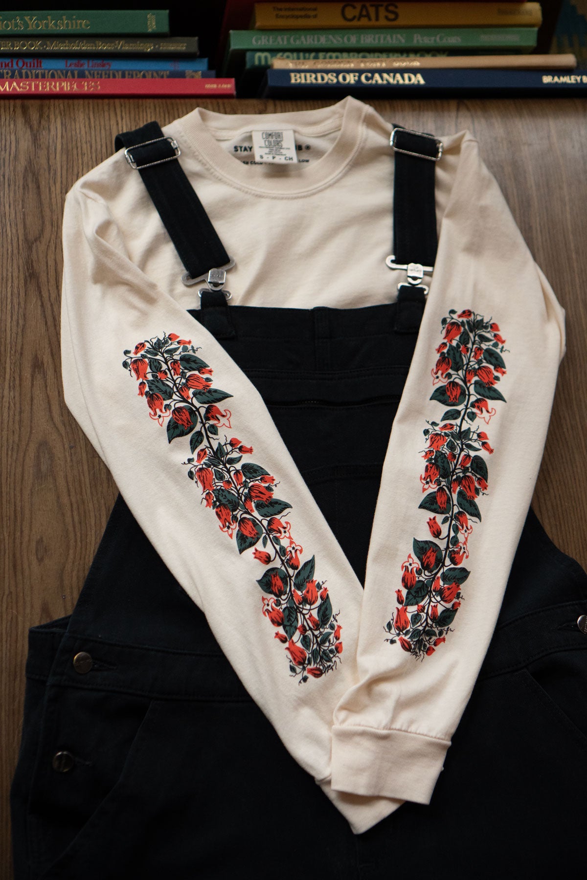 Lantern Plant Long Sleeve Tee