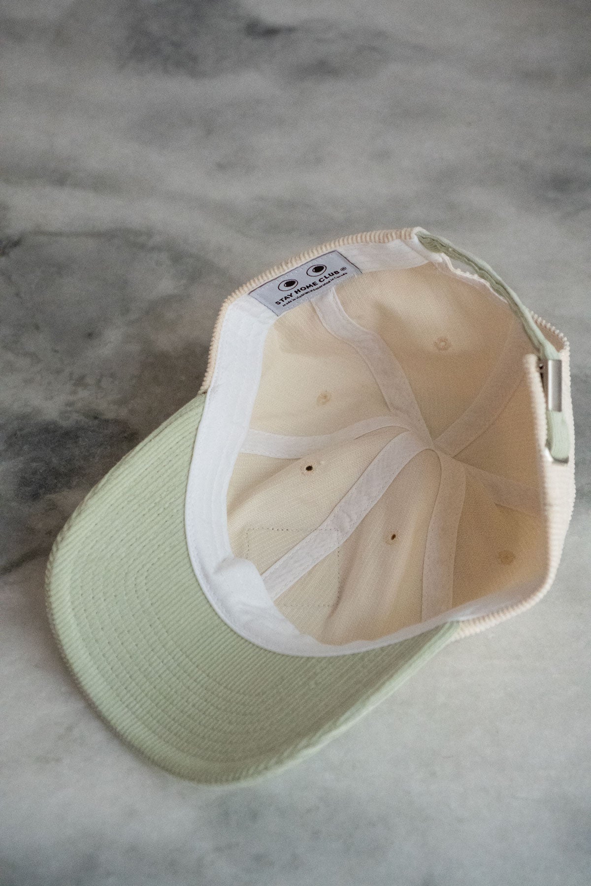 Casquette Velours Côtelé 'Float On'