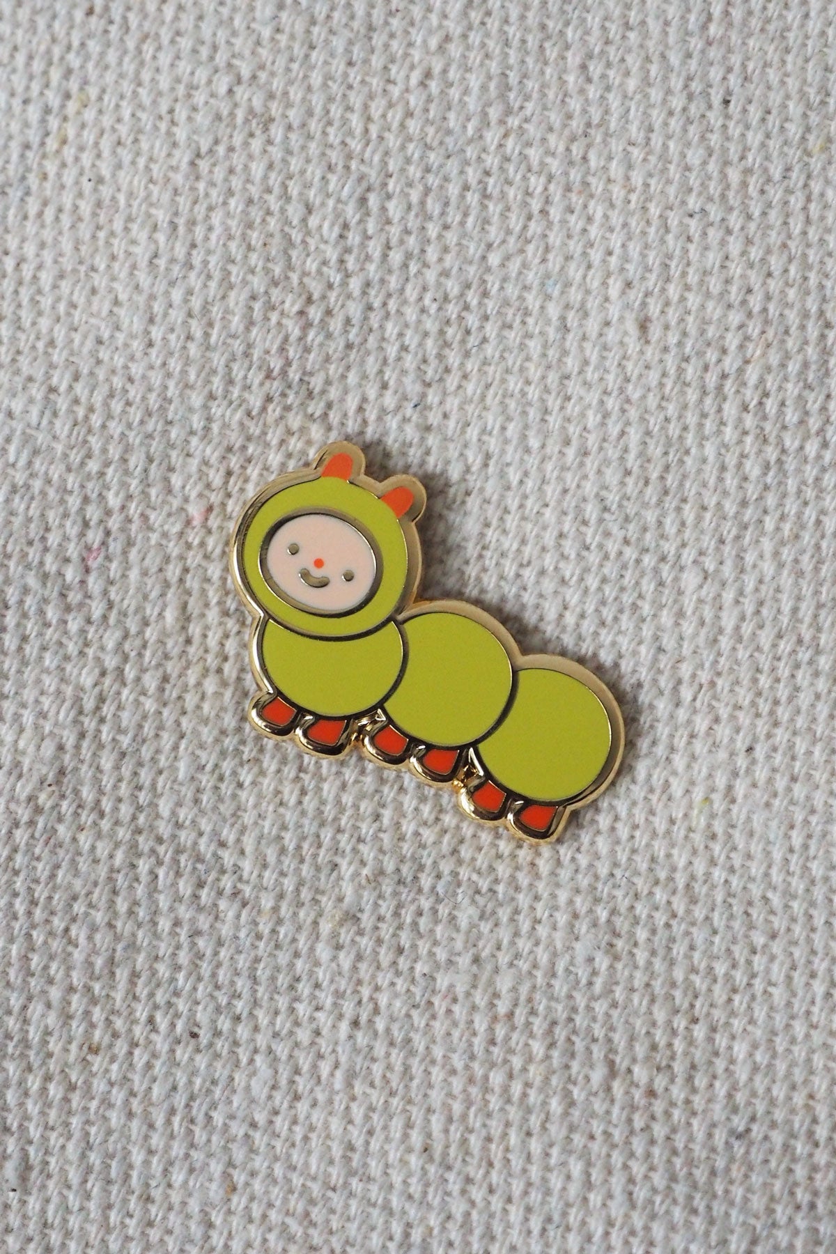 Épinglette 'Caterpillar'