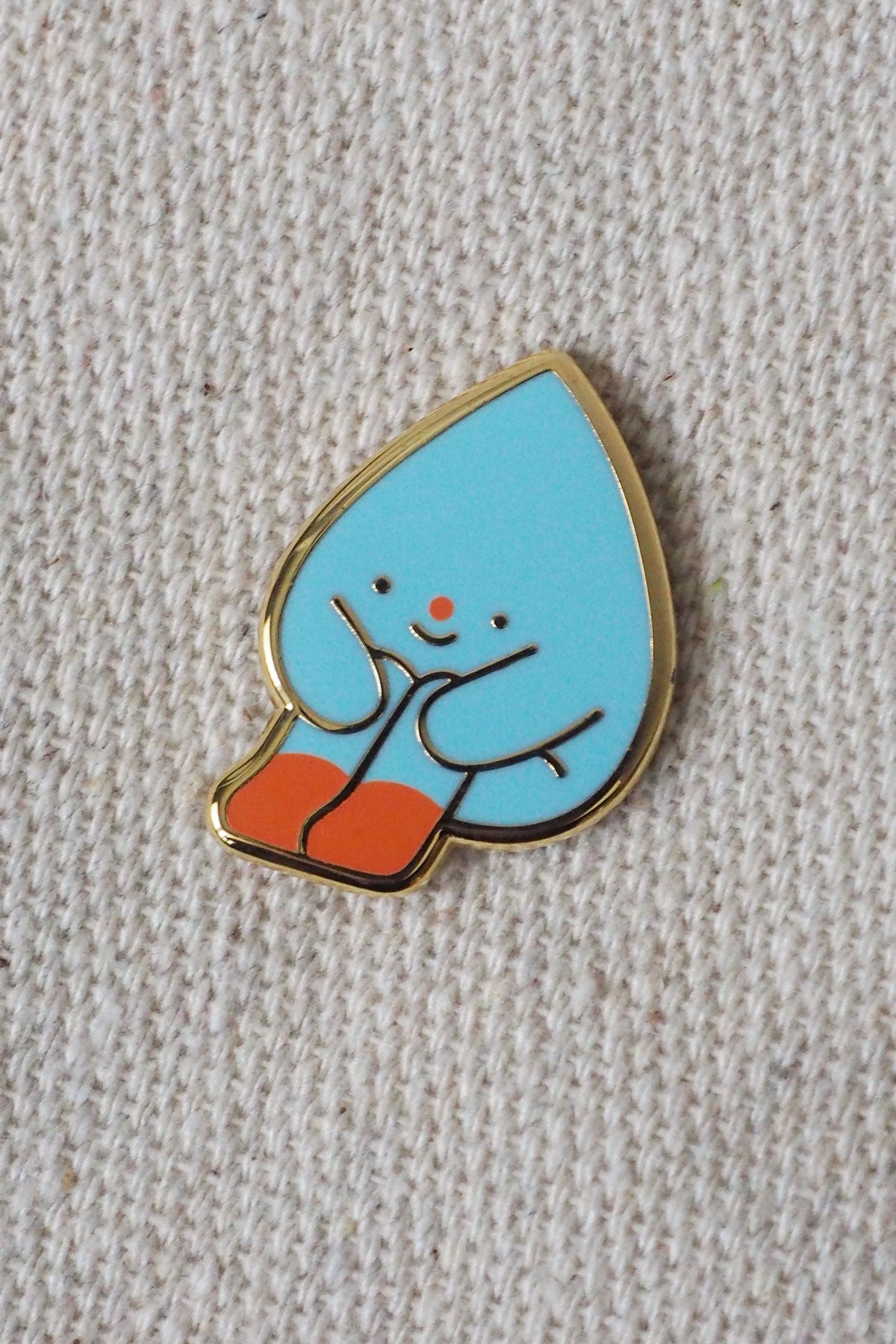 Natamori Tear Drop Pin – Stay Home Club