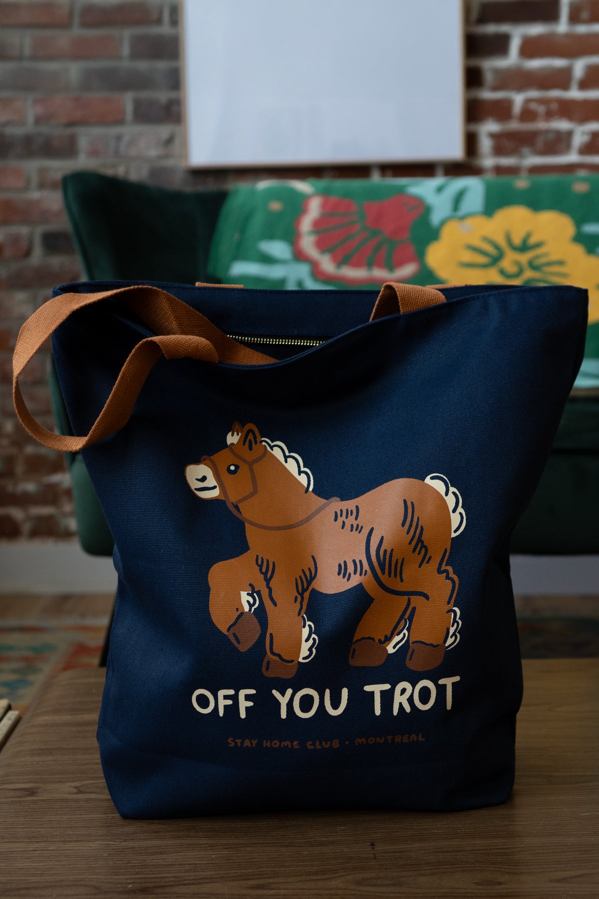 Off You Trot Big Zip Tote