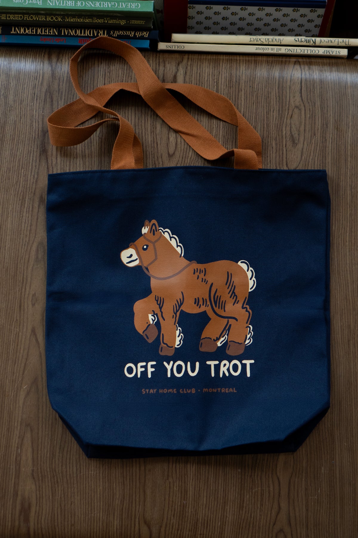 Off You Trot Big Zip Tote