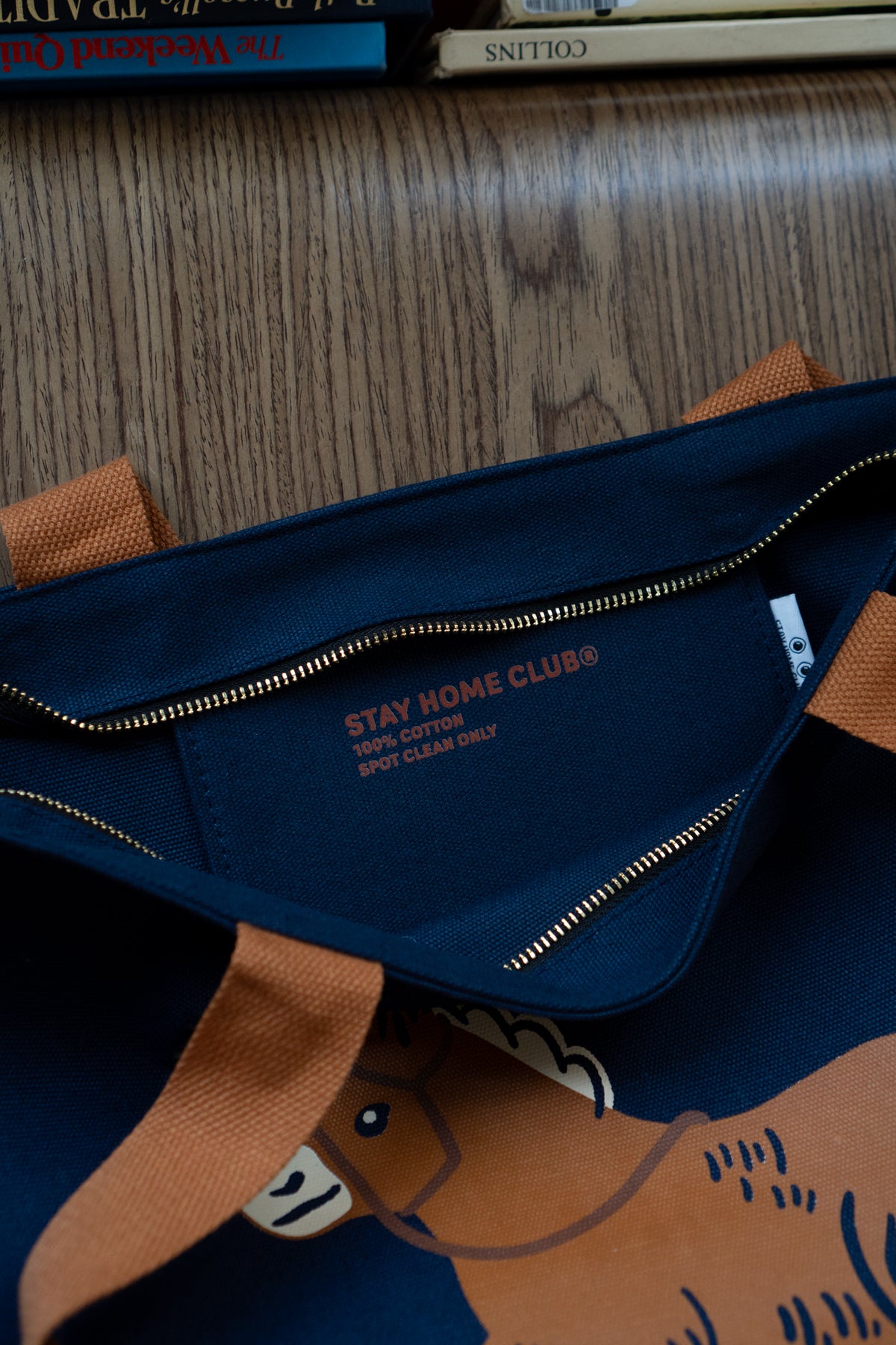 Grand Fourre-Tout Zippé 'Off You Trot'