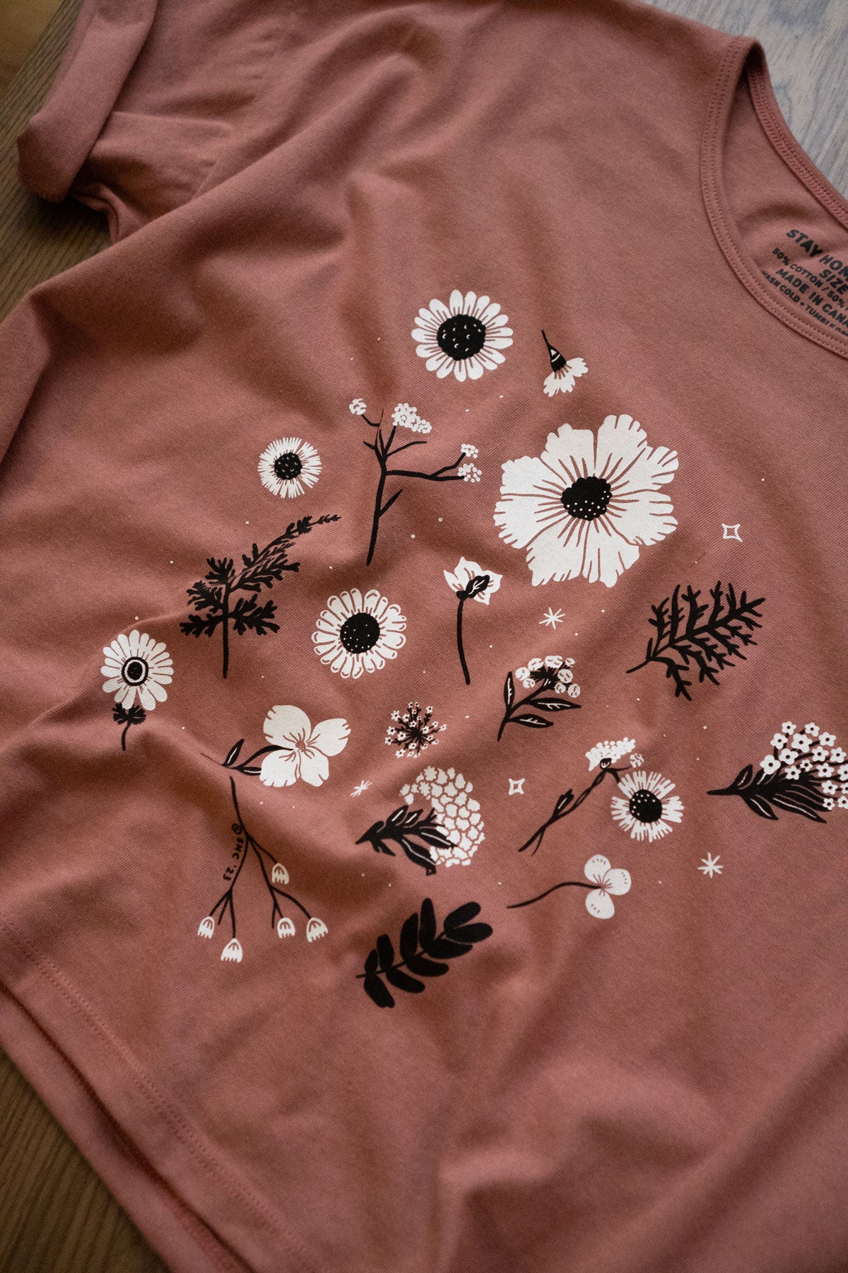 T-Shirt Ample Carré 'Pressed Flowers'