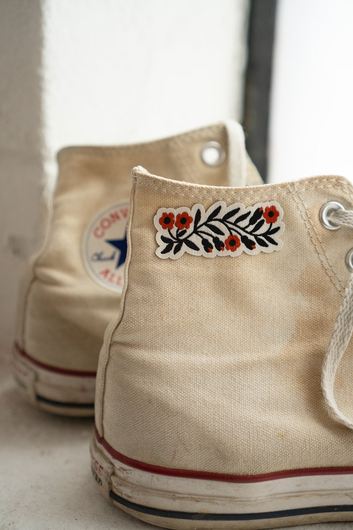 Tiny Garland Sticky Patch Set | Cream
