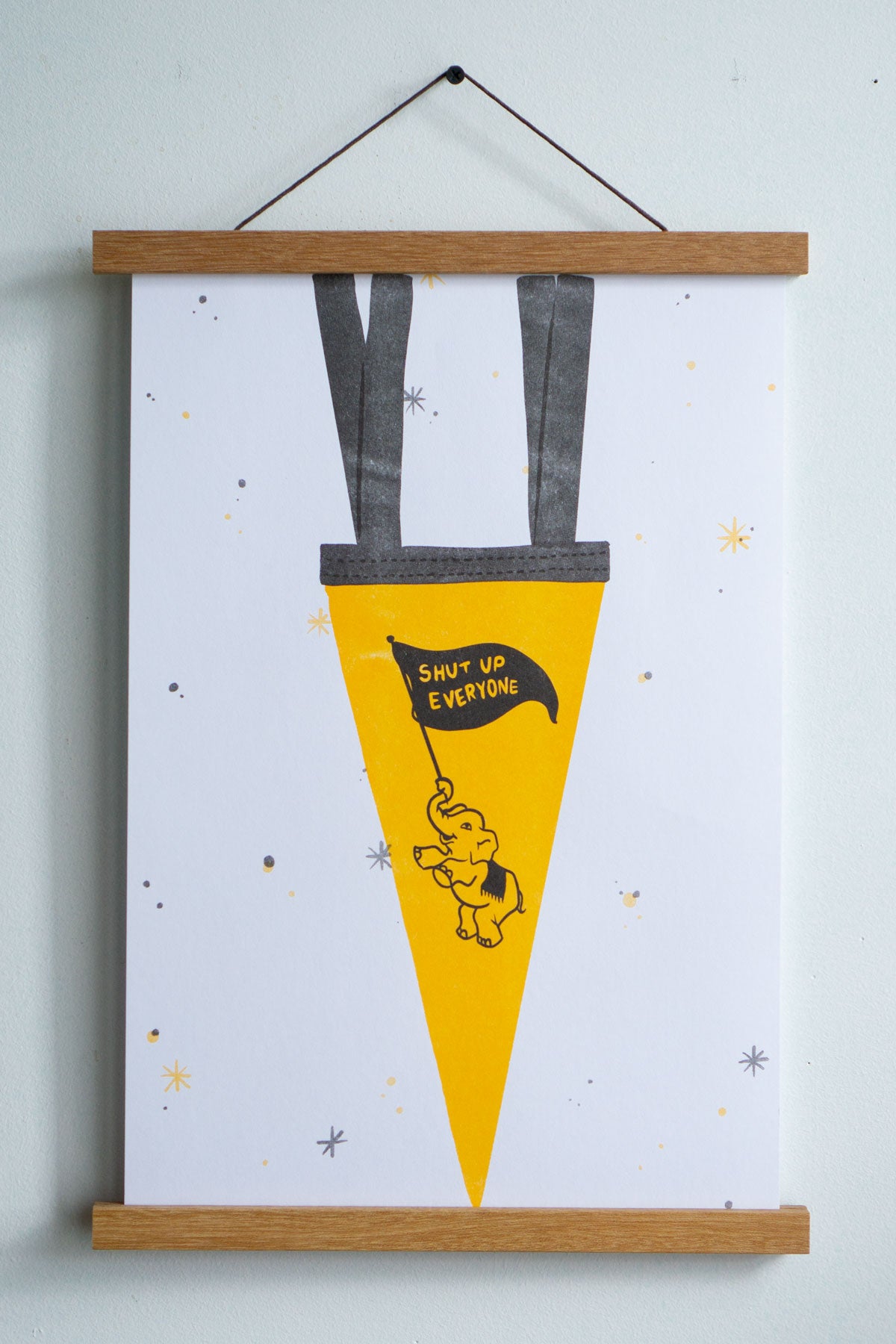 Affiche Risographe 'Shut Up Pennant'