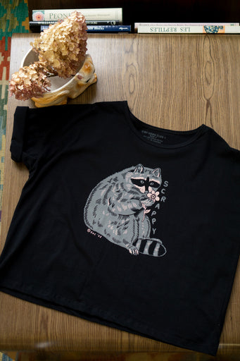 T-shirt ample carré 'Scrappy Raccoon'