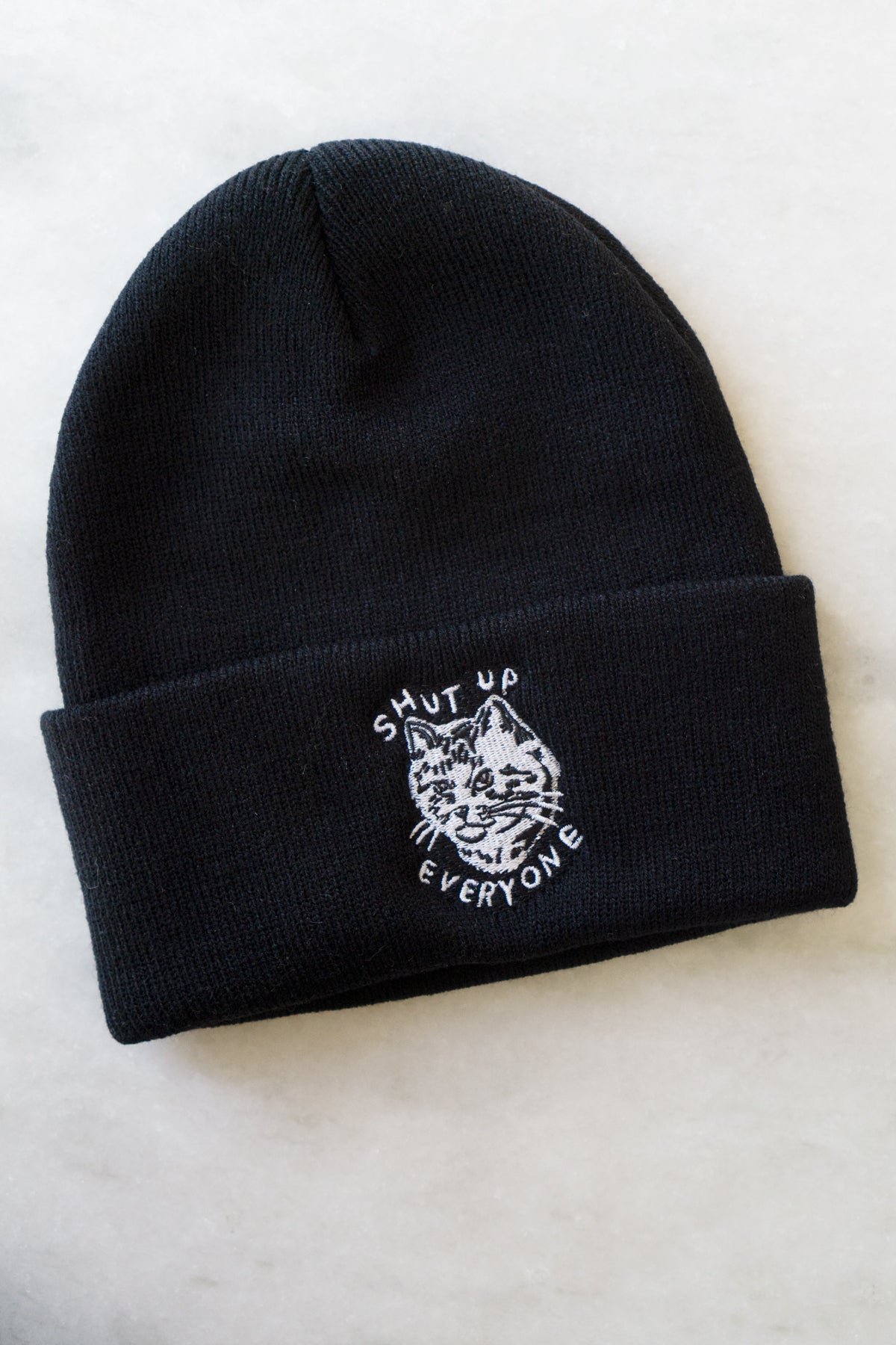 Tuque 'Shut Up Everyone'